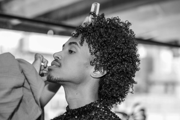 Les incontournables essentiels pour une garde-robe féminine parfaite